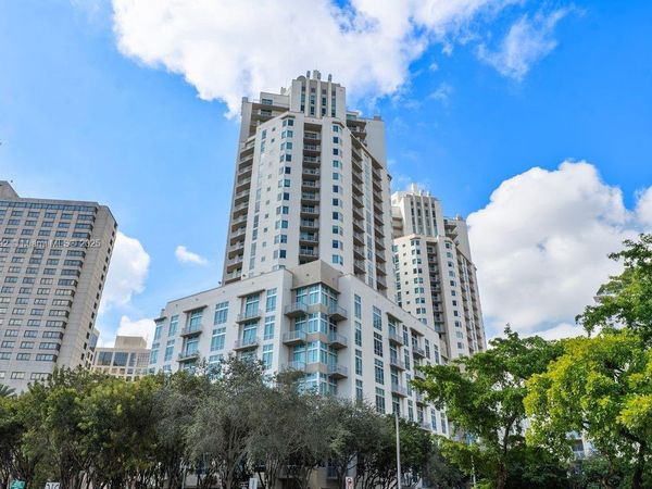 9055 SW 73rd Ct, Unit 903, Miami, FL 33156