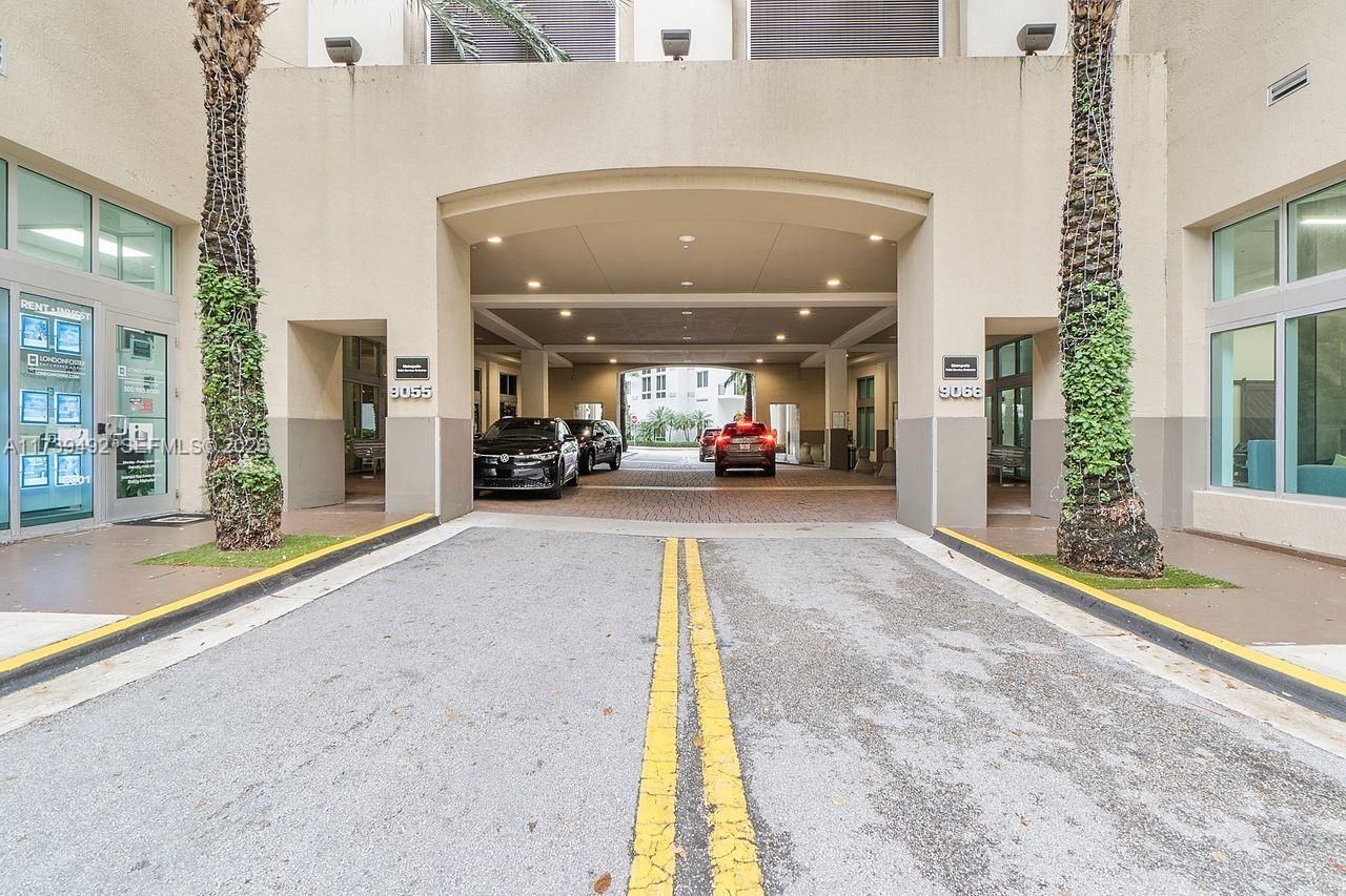 9055 SW 73rd Ct, Unit 903, Miami, FL 33156 Photo