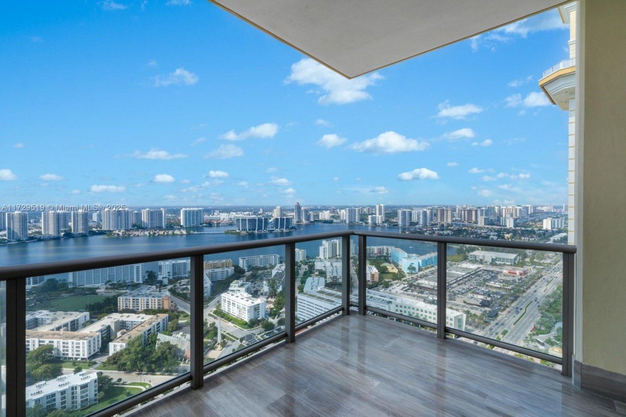 17749 Collins Ave, Unit 3501, Sunny Isles Beach, FL 33160 Photo