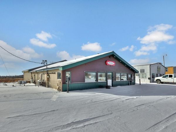 17375 Lake Boulevard, Shafer, MN 55074