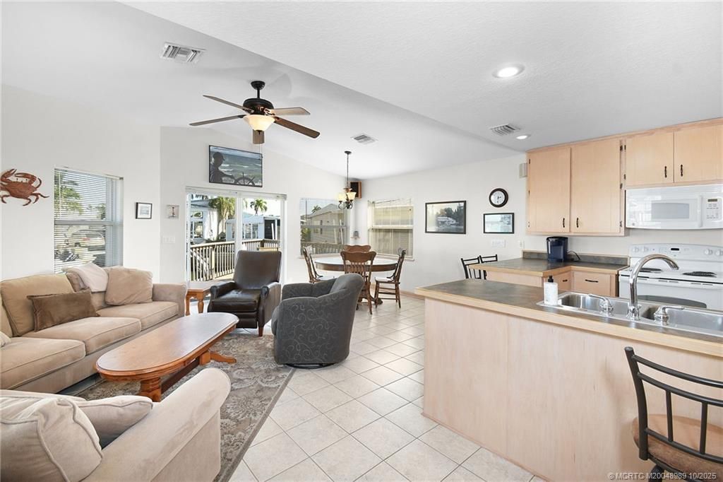 29 Nettles Boulevard, Jensen Beach, FL 34957 Photo