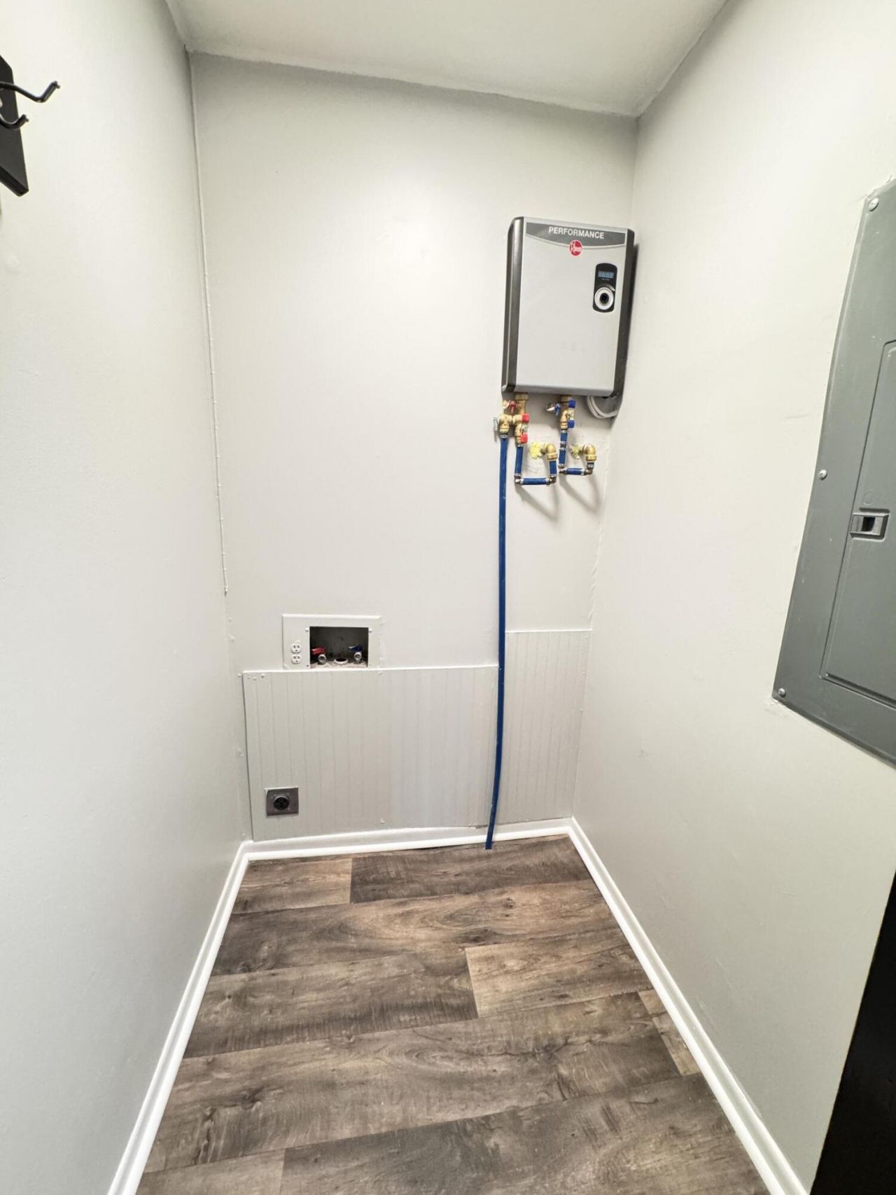 227 Bailey Street Photo 14