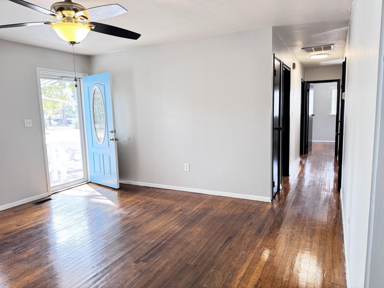 227 Bailey Street Photo 3