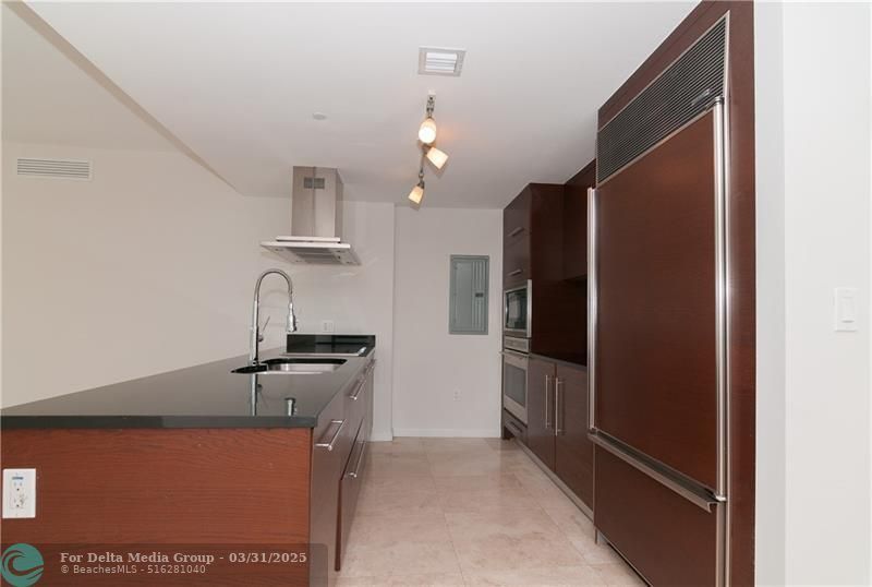 465 Brickell Avenue, Unit Bay 419, Miami, FL 33131 Photo