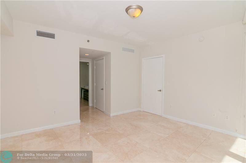 465 Brickell Avenue, Unit Bay 419, Miami, FL 33131 Photo