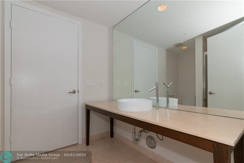465 Brickell Avenue, Unit Bay 419, Miami, FL 33131 Photo