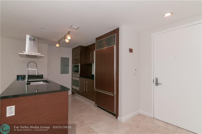 465 Brickell Avenue, Unit Bay 419, Miami, FL 33131 Photo