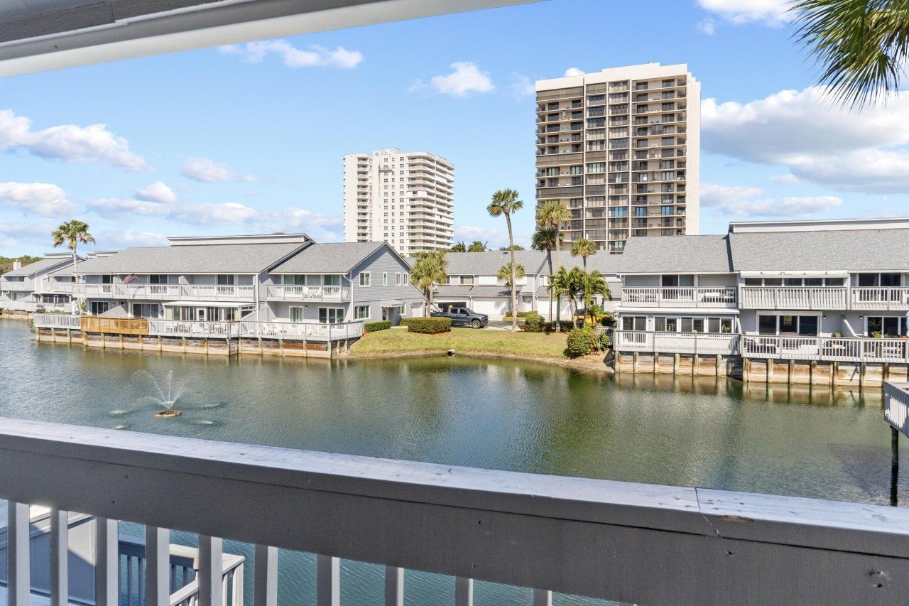 4949 N Highway A1a, Unit 196, Fort Pierce, FL 34949 Photo