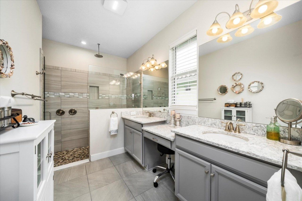 9597 SW Royal Poinciana Drive, Port Saint Lucie, FL 34987 Photo