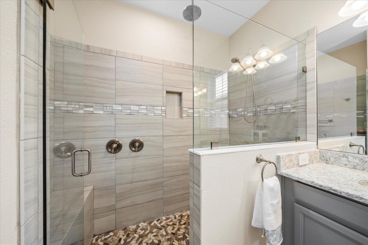 9597 SW Royal Poinciana Drive, Port Saint Lucie, FL 34987 Photo