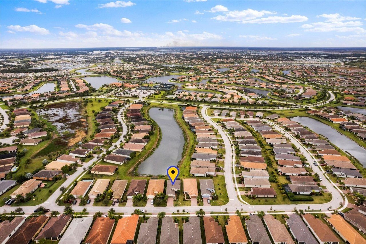 9597 SW Royal Poinciana Drive, Port Saint Lucie, FL 34987 Photo