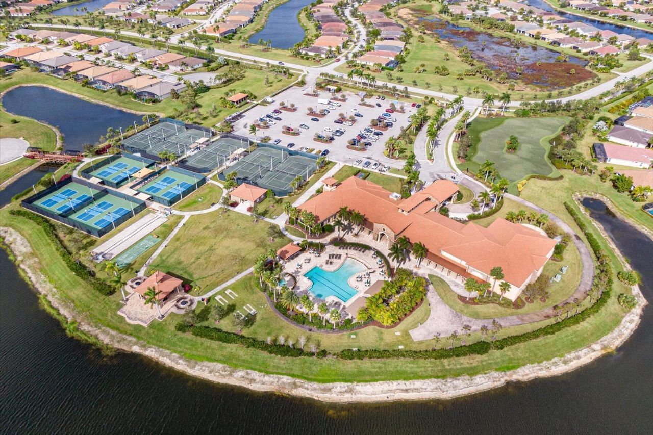 9597 SW Royal Poinciana Drive, Port Saint Lucie, FL 34987 Photo