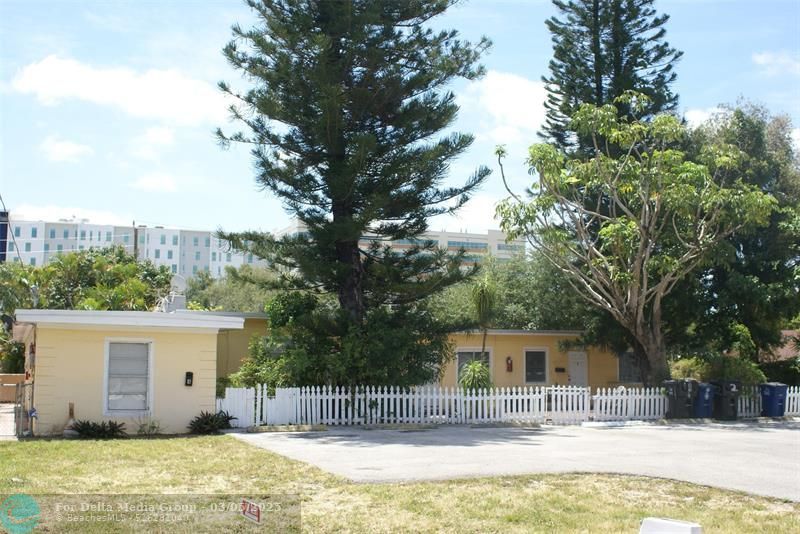 224 SE 9th Court, Hallandale Beach, FL 33009 Photo