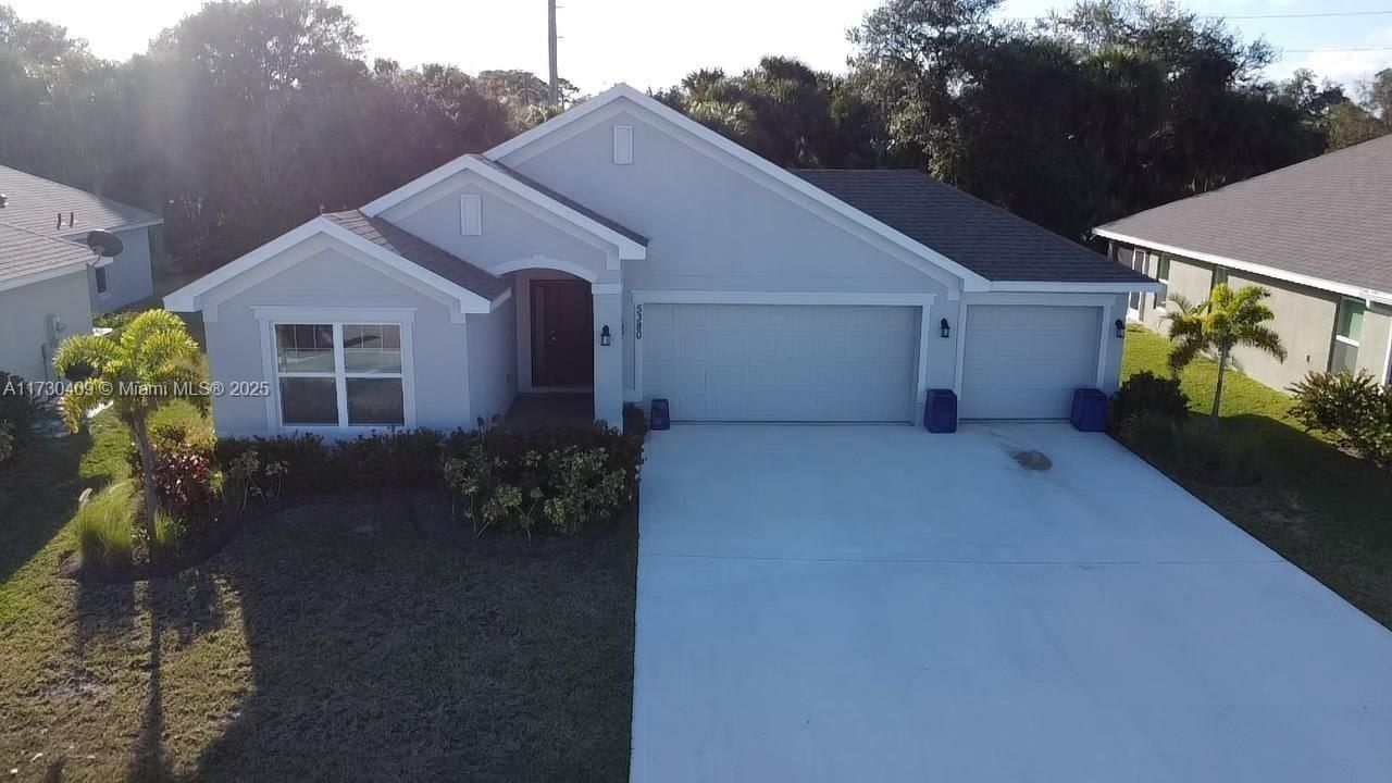 5380 Lugo St, Fort Pierce, FL 34951 Main Photo