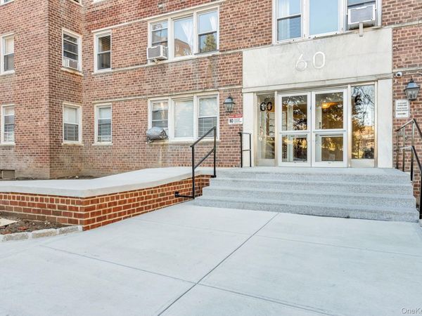 60 Knolls Crescent, Unit 6L, Bronx, NY 10463