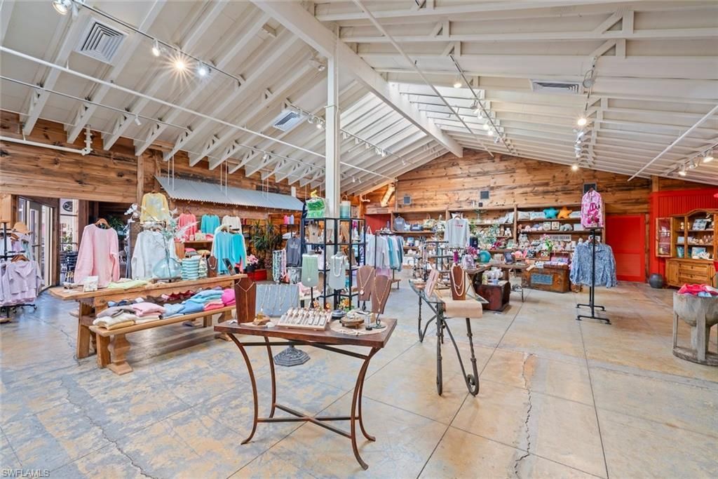 1551 Periwinkle Way, Sanibel, FL 33957 Photo