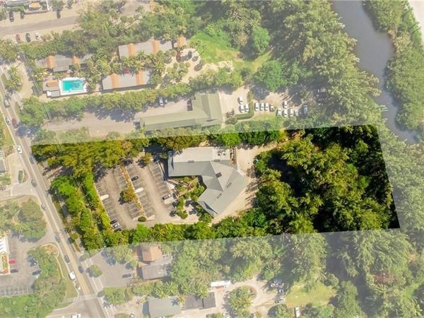 1551 Periwinkle WAY, SANIBEL, FL 33957