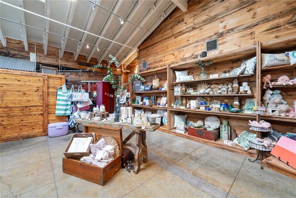 1551 Periwinkle Way, Sanibel, FL 33957 Photo