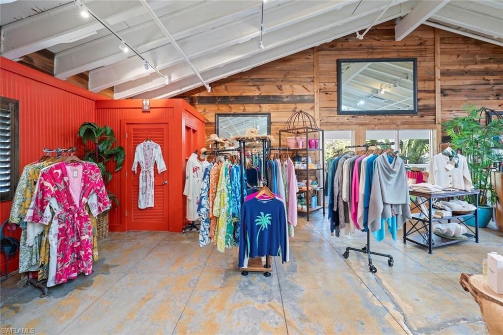 1551 Periwinkle Way, Sanibel, FL 33957 Photo