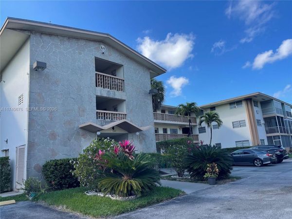 17090 NE 14th Ave, Unit 314, Miami, FL 33162