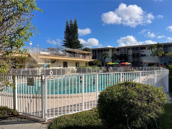 17090 NE 14th Ave, Unit 314, Miami, FL 33162