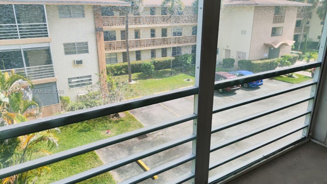 17090 NE 14th Ave, Unit 314, Miami, FL 33162 Photo