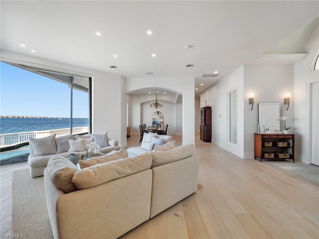 771 Cypress Lake Cir, Fort Myers, FL 33919 Photo