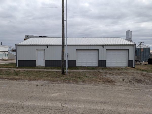 506 Stonehocker Street, Barnard, MO 64423