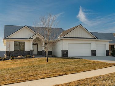 2656 Bentley Drive SW, Rochester, MN 55902