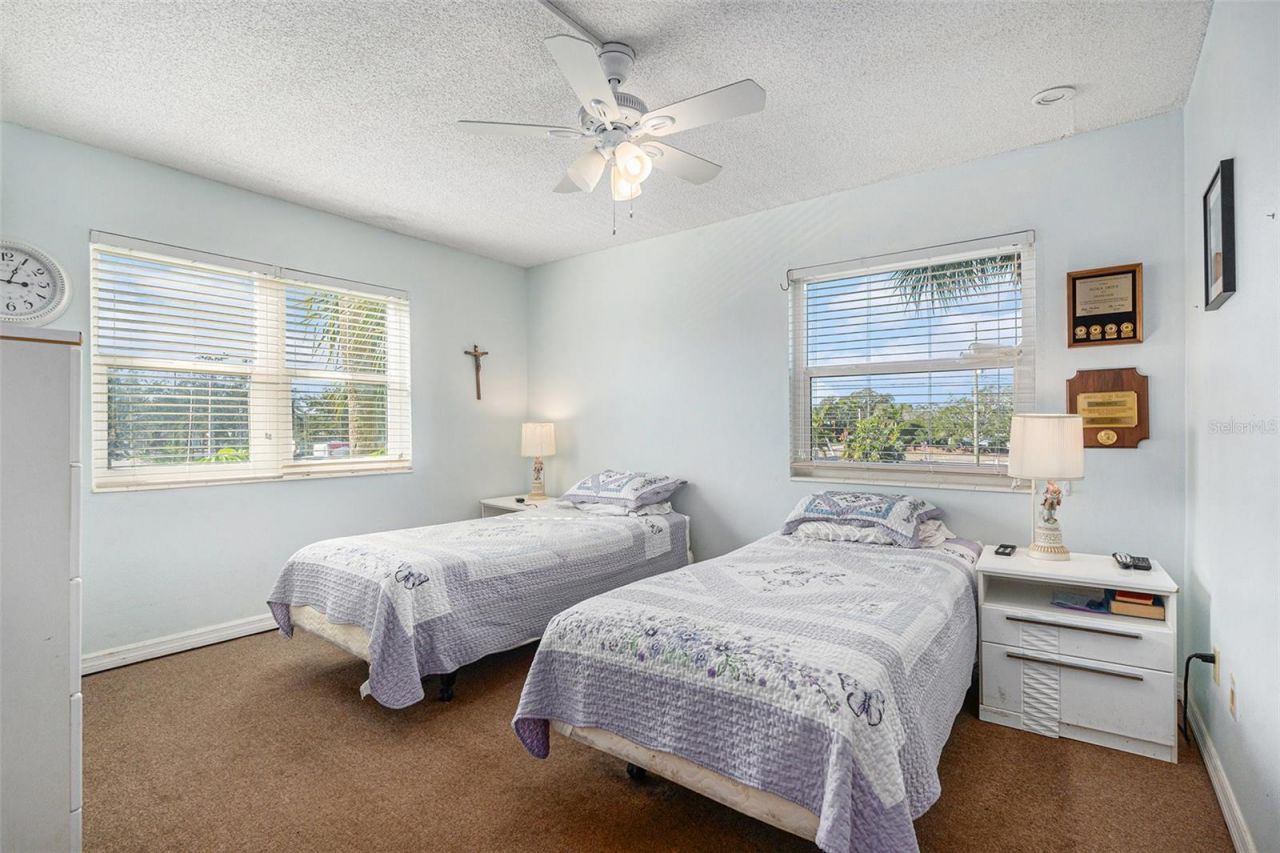 801 83rd Avenue N, Unit 215, Saint Petersburg, FL 33702 Photo