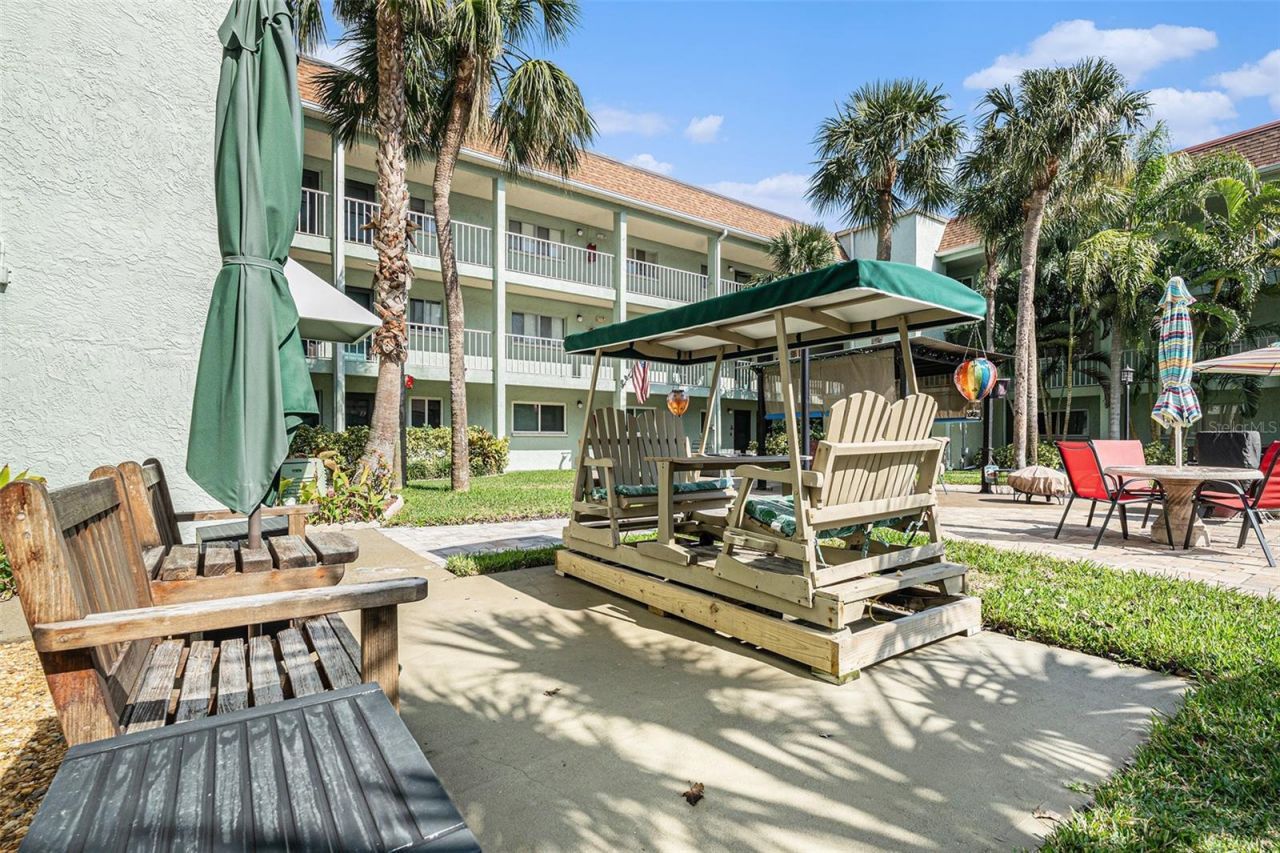 801 83rd Avenue N, Unit 215, Saint Petersburg, FL 33702 Photo