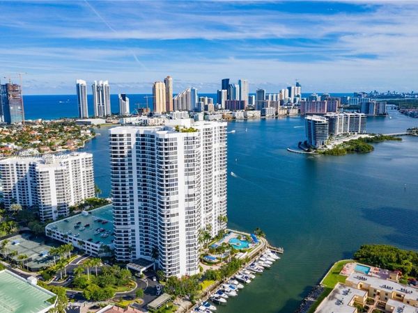 3530 Mystic Pointe Dr, Unit 1513, Aventura, FL 33180