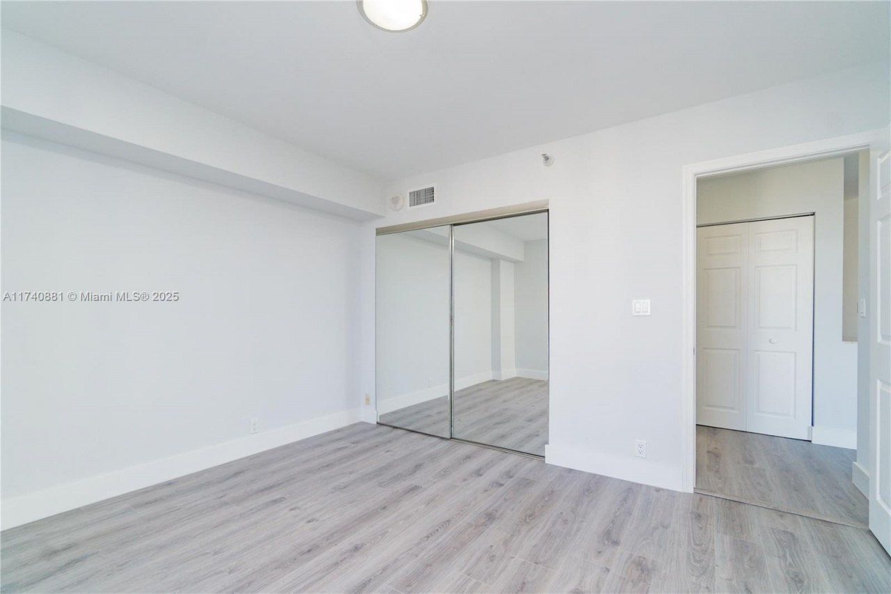 3530 Mystic Pointe Dr, Unit 1513, Aventura, FL 33180 Photo