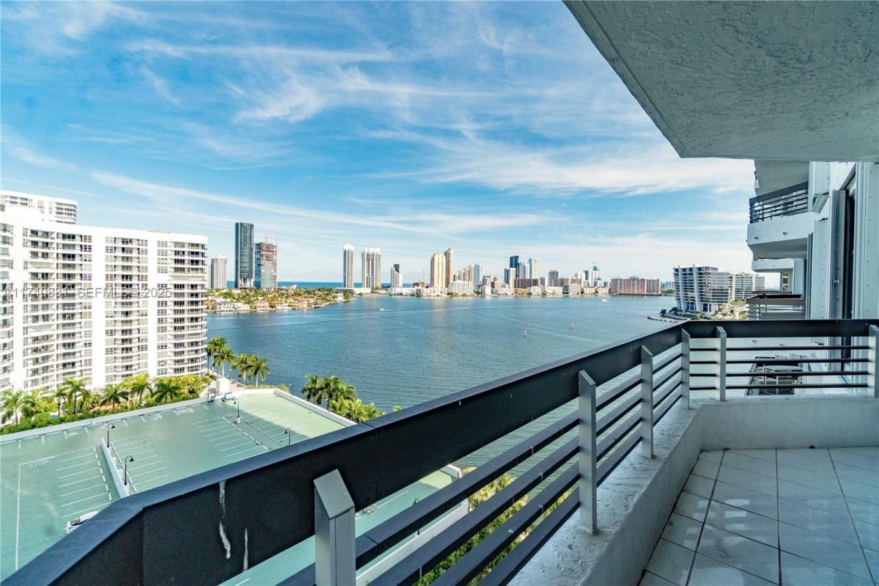 3530 Mystic Pointe Dr, Unit 1513, Aventura, FL 33180 Photo