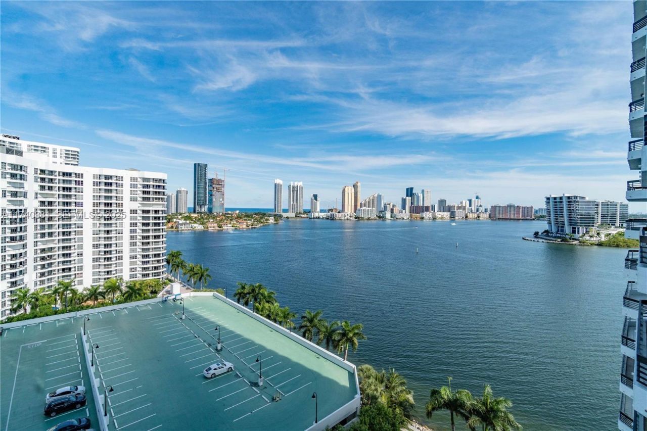 3530 Mystic Pointe Dr, Unit 1513, Aventura, FL 33180 Photo