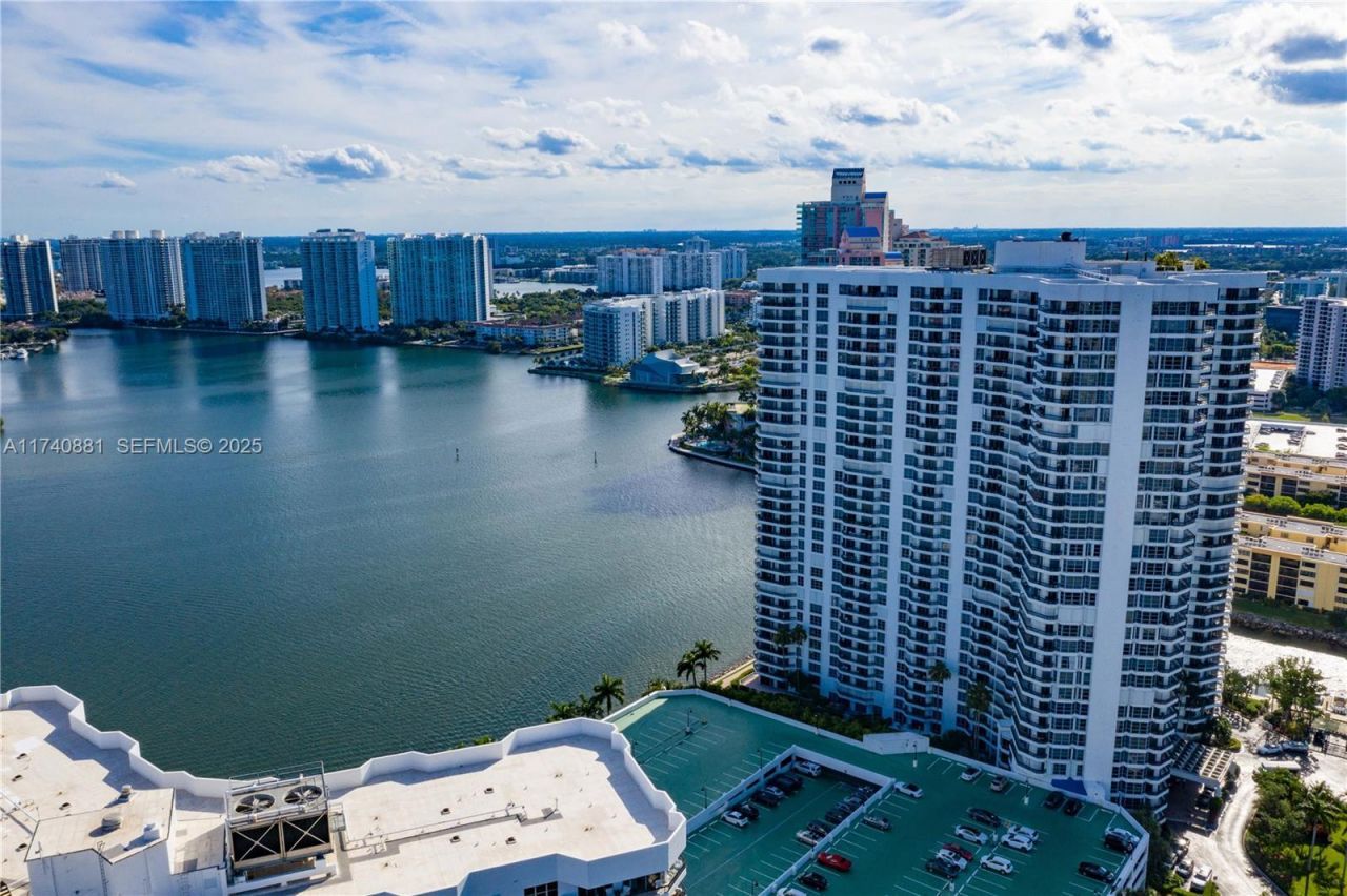 3530 Mystic Pointe Dr, Unit 1513, Aventura, FL 33180 Photo