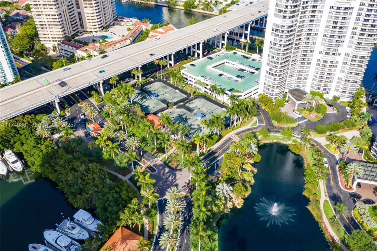 3530 Mystic Pointe Dr, Unit 1513, Aventura, FL 33180 Photo