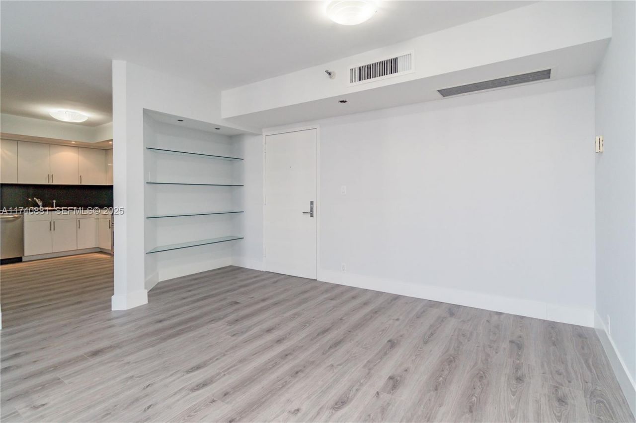 3530 Mystic Pointe Dr, Unit 1513, Aventura, FL 33180 Photo