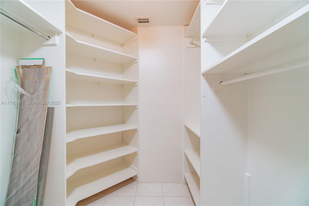 3530 Mystic Pointe Dr, Unit 1513, Aventura, FL 33180 Photo