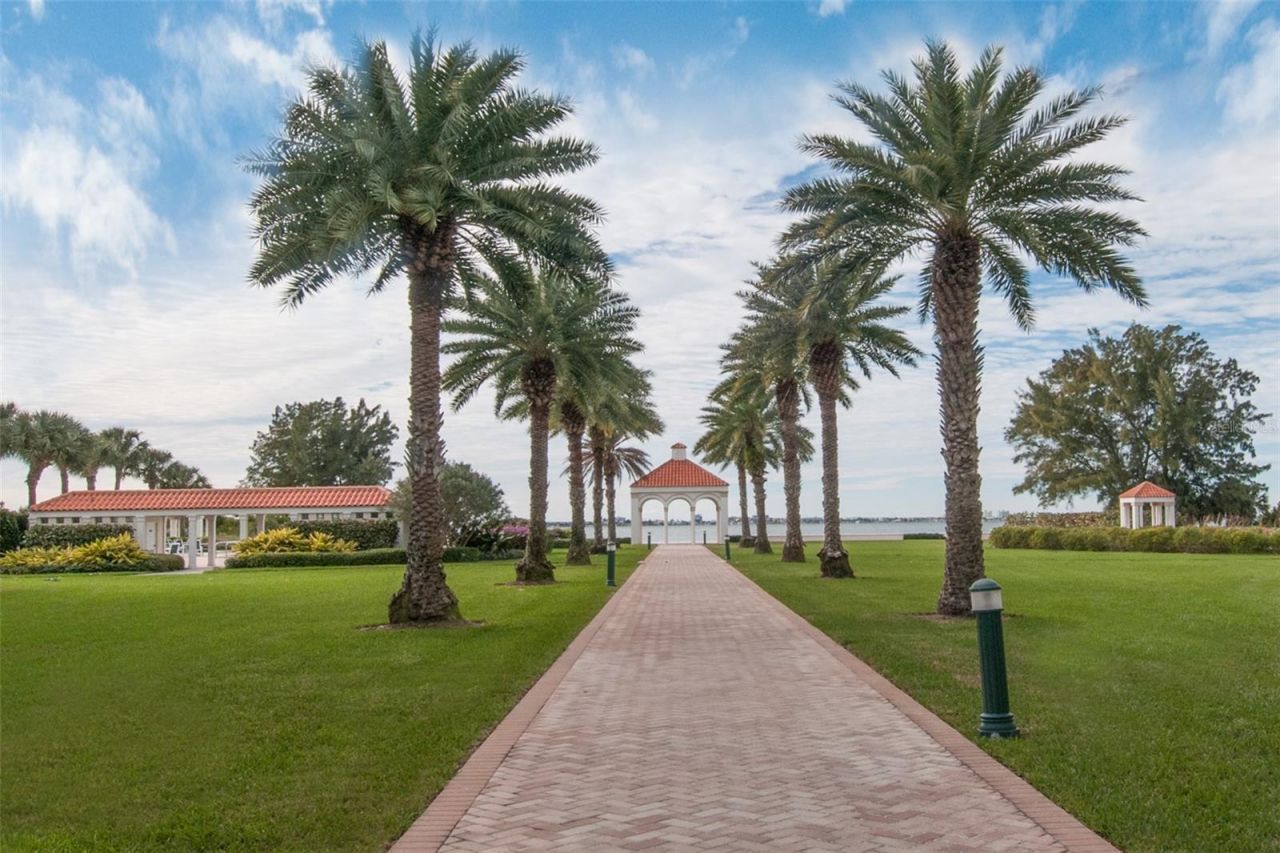 4801 Osprey Drive S, Unit 209, Saint Petersburg, FL 33711 Photo