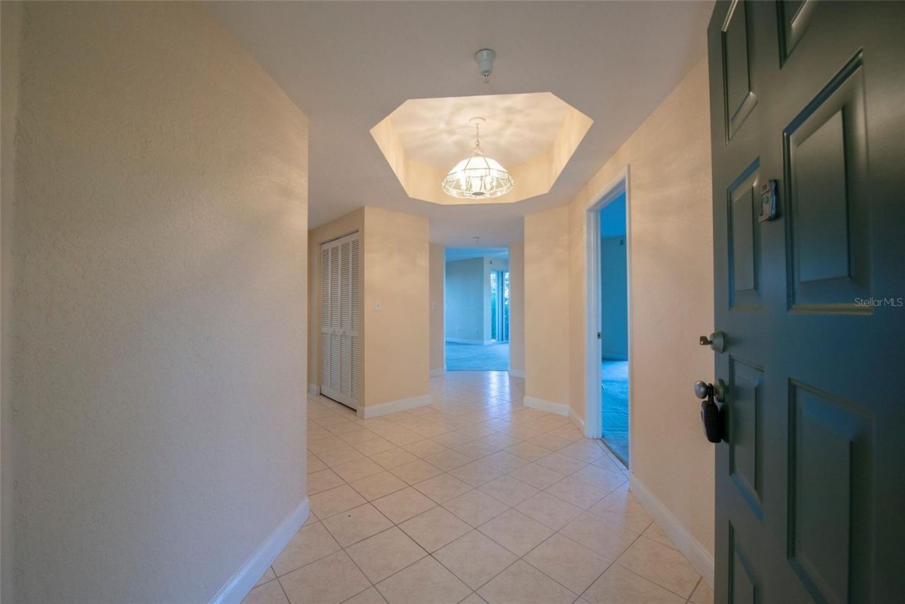 4801 Osprey Drive S, Unit 209, Saint Petersburg, FL 33711 Photo