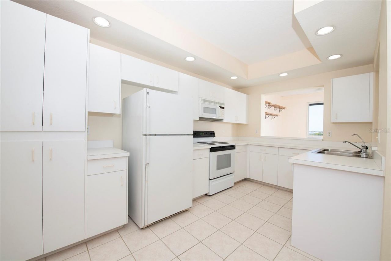 4801 Osprey Drive S, Unit 209, Saint Petersburg, FL 33711 Photo