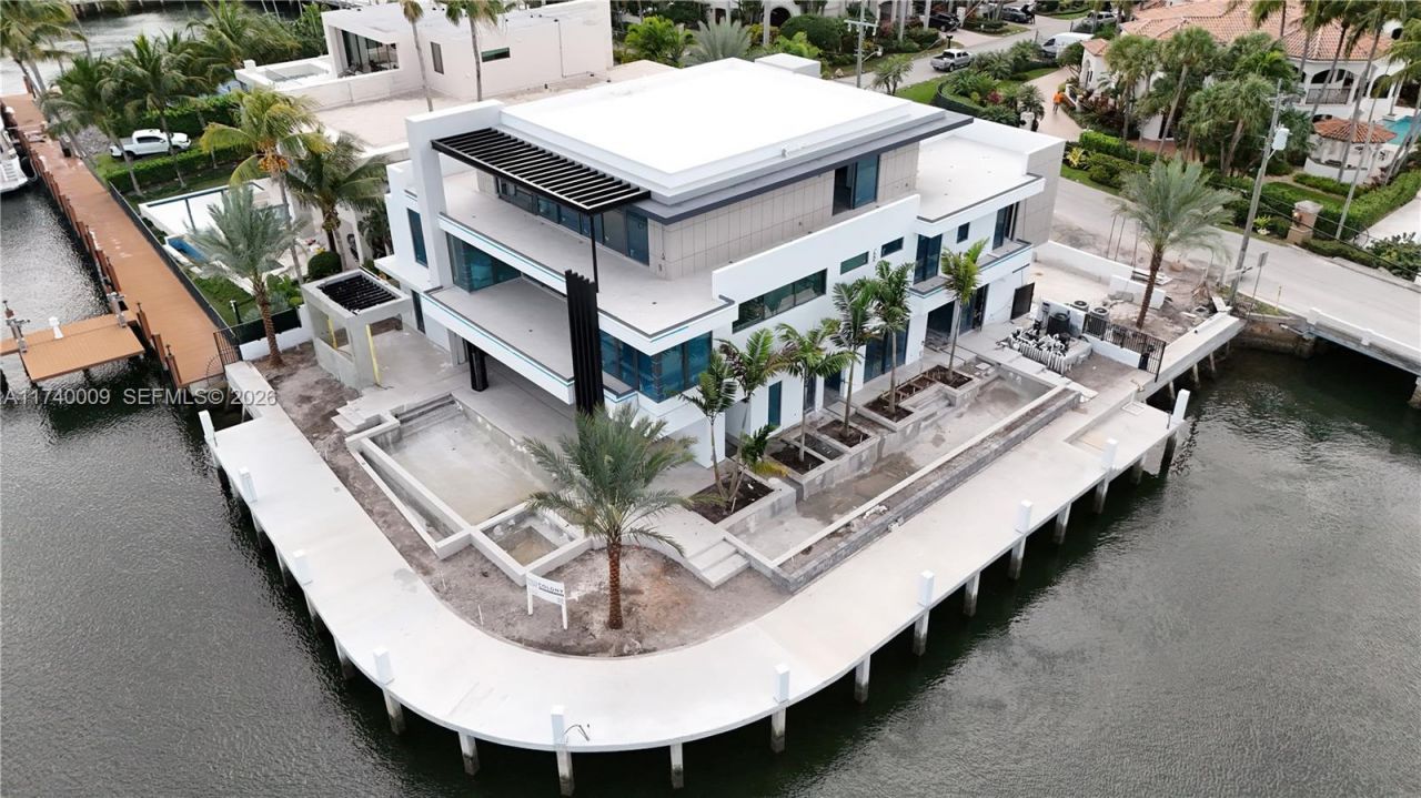 1400 W Lake Dr, Fort Lauderdale, FL 33316 Photo