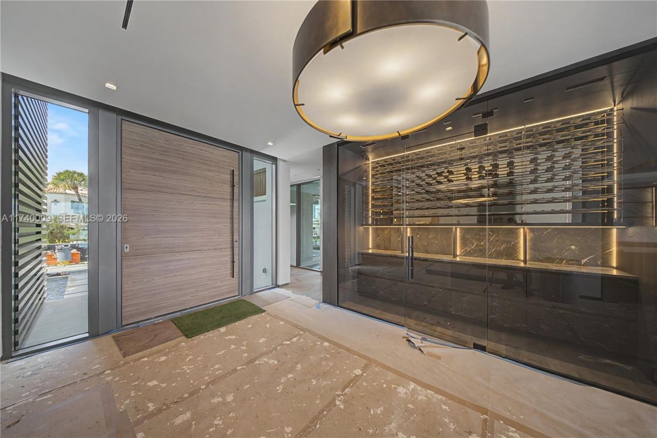 1400 W Lake Dr, Fort Lauderdale, FL 33316 Photo