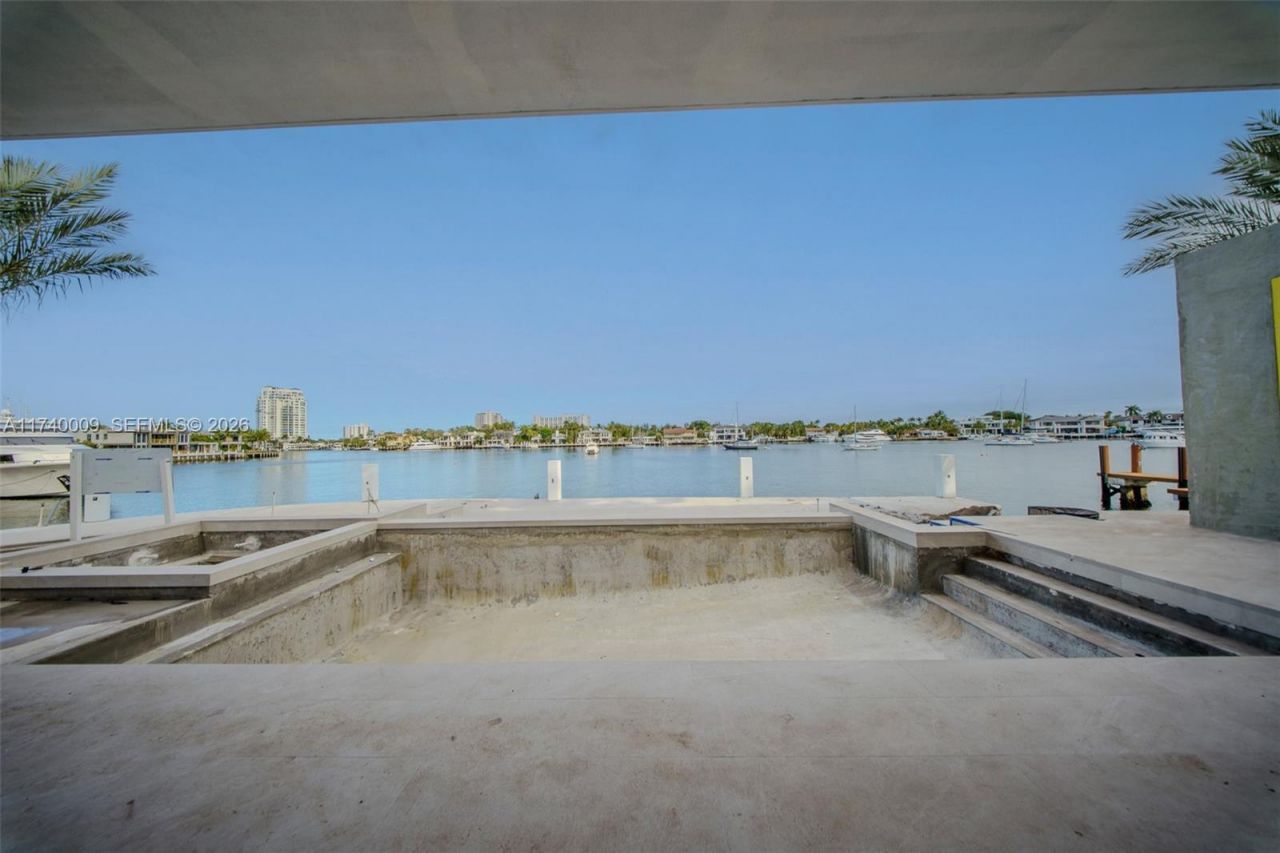 1400 W Lake Dr, Fort Lauderdale, FL 33316 Photo