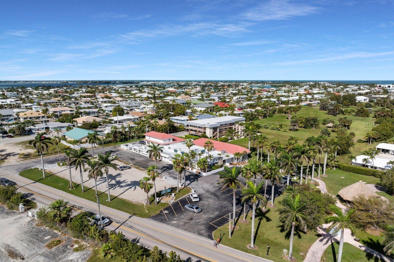 700 W Ocean Drive, Key Colony, FL 33051 Photo