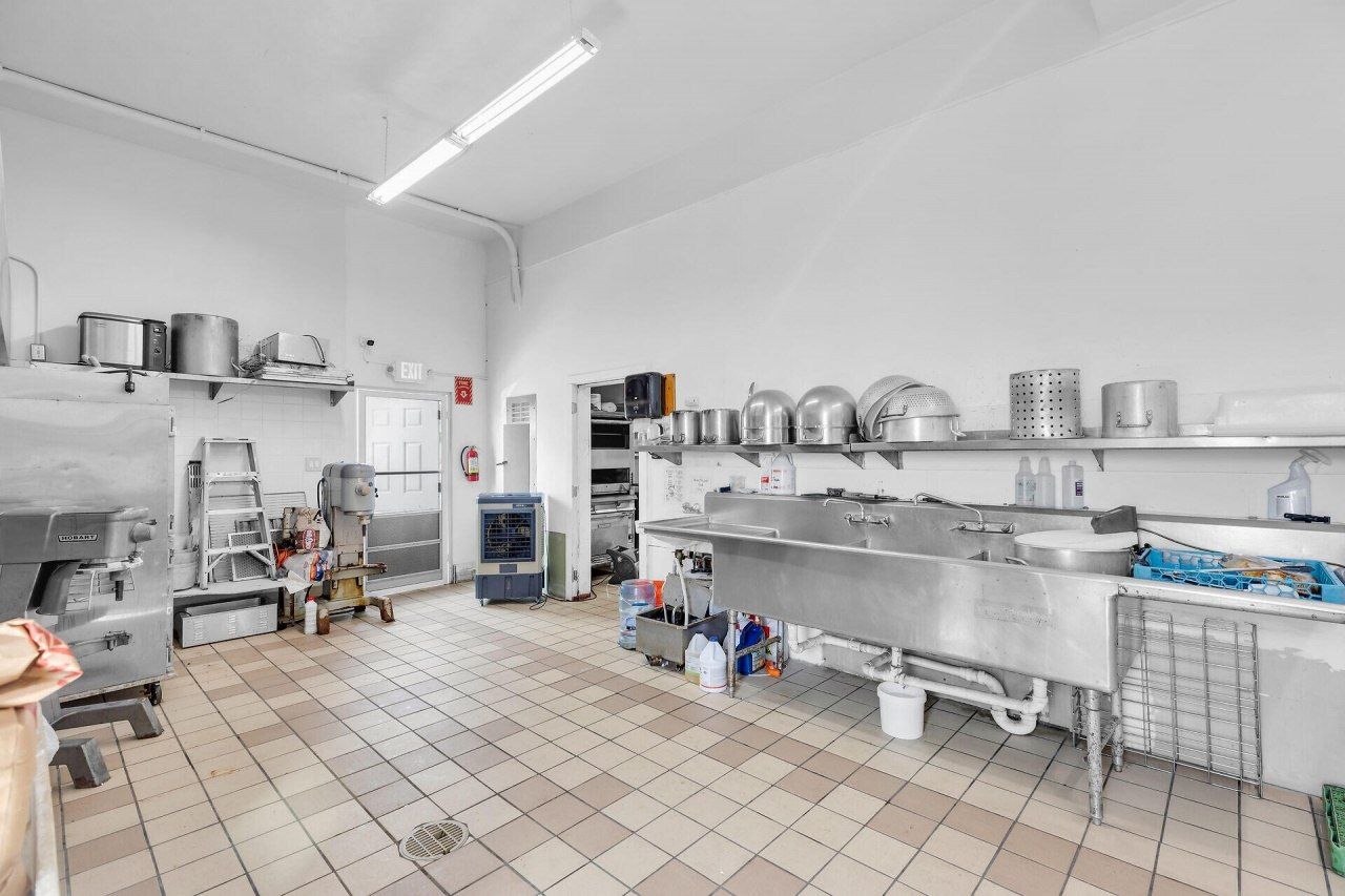 700 W Ocean Drive, Key Colony, FL 33051 Photo