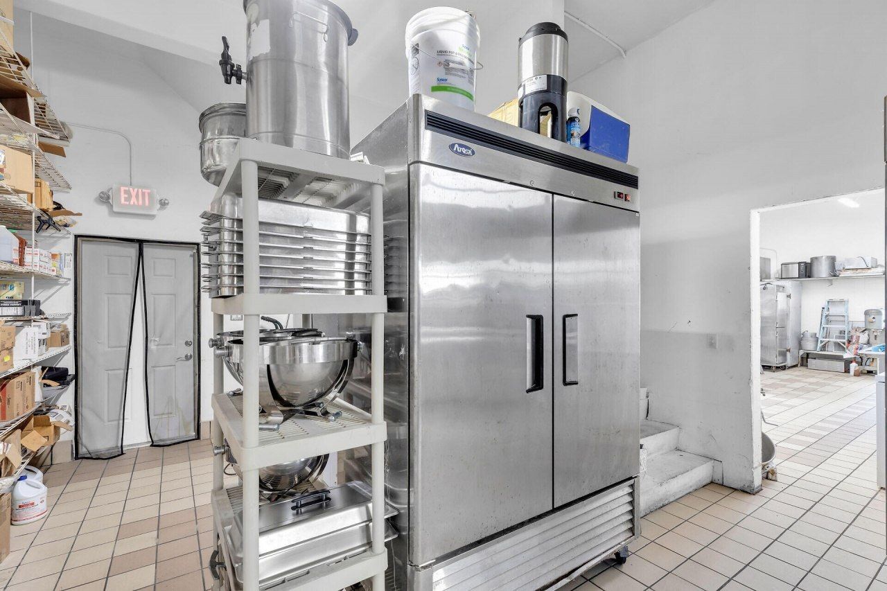 700 W Ocean Drive, Key Colony, FL 33051 Photo