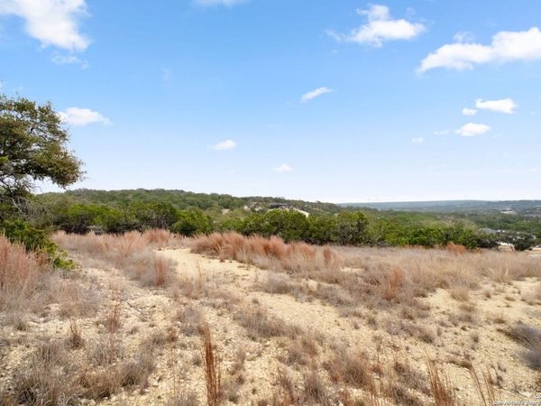 1770 Paradise Parkway, Canyon Lake, TX 78133