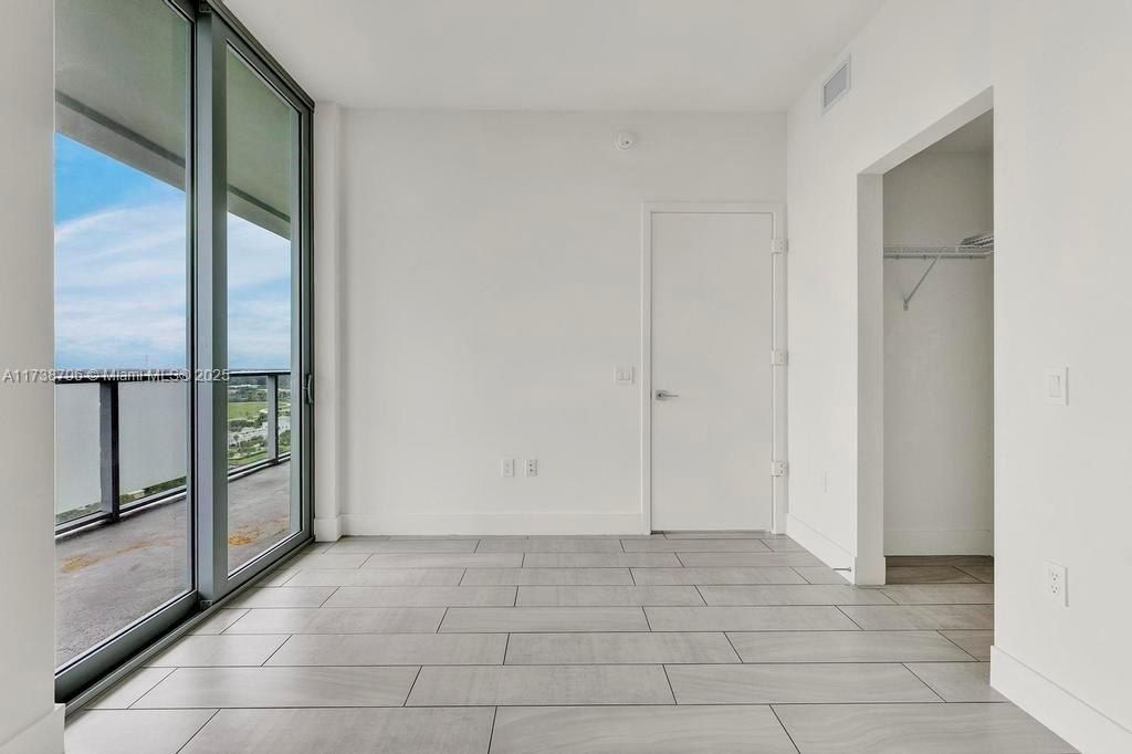 2000 Metropica Way, Unit 2307, Sunrise, FL 33323 Photo